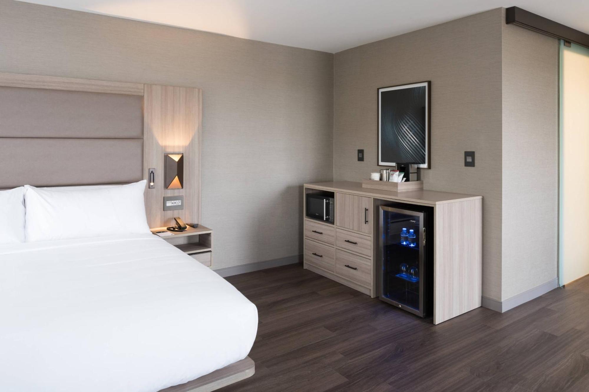 Ac Hotel By Marriott Boston Cleveland Circle Kültér fotó